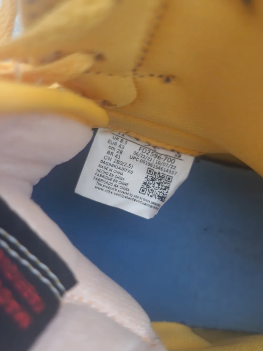 Women’s Air Jordan 1 Retro High OG “Reverse Laney” Size 11W / 9.5M – FD2596-700